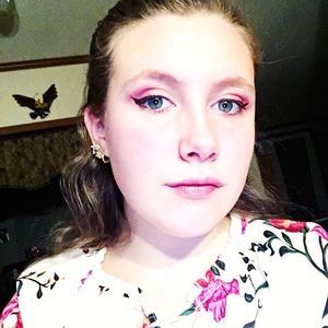 Meet your Posher, Tabitha